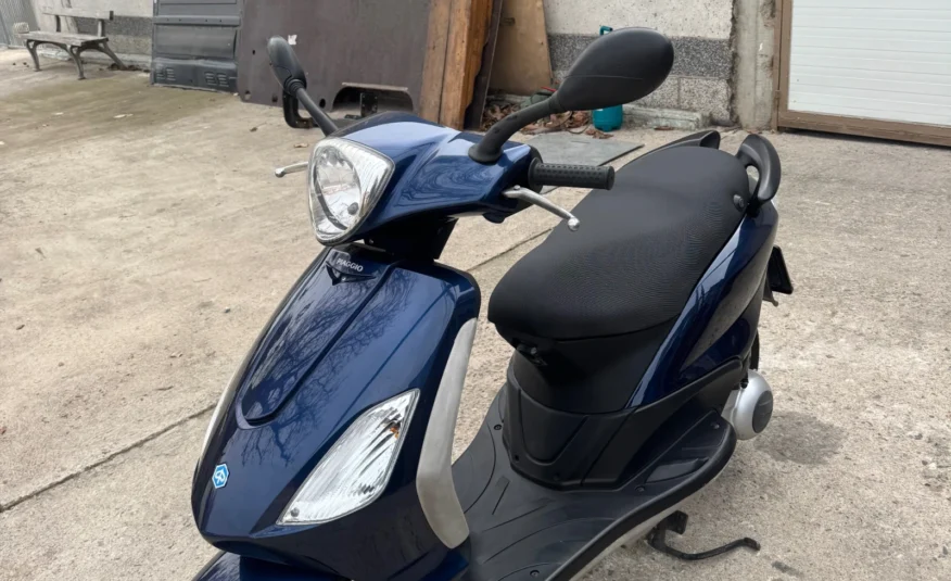 Piaggio Fly 125 A1