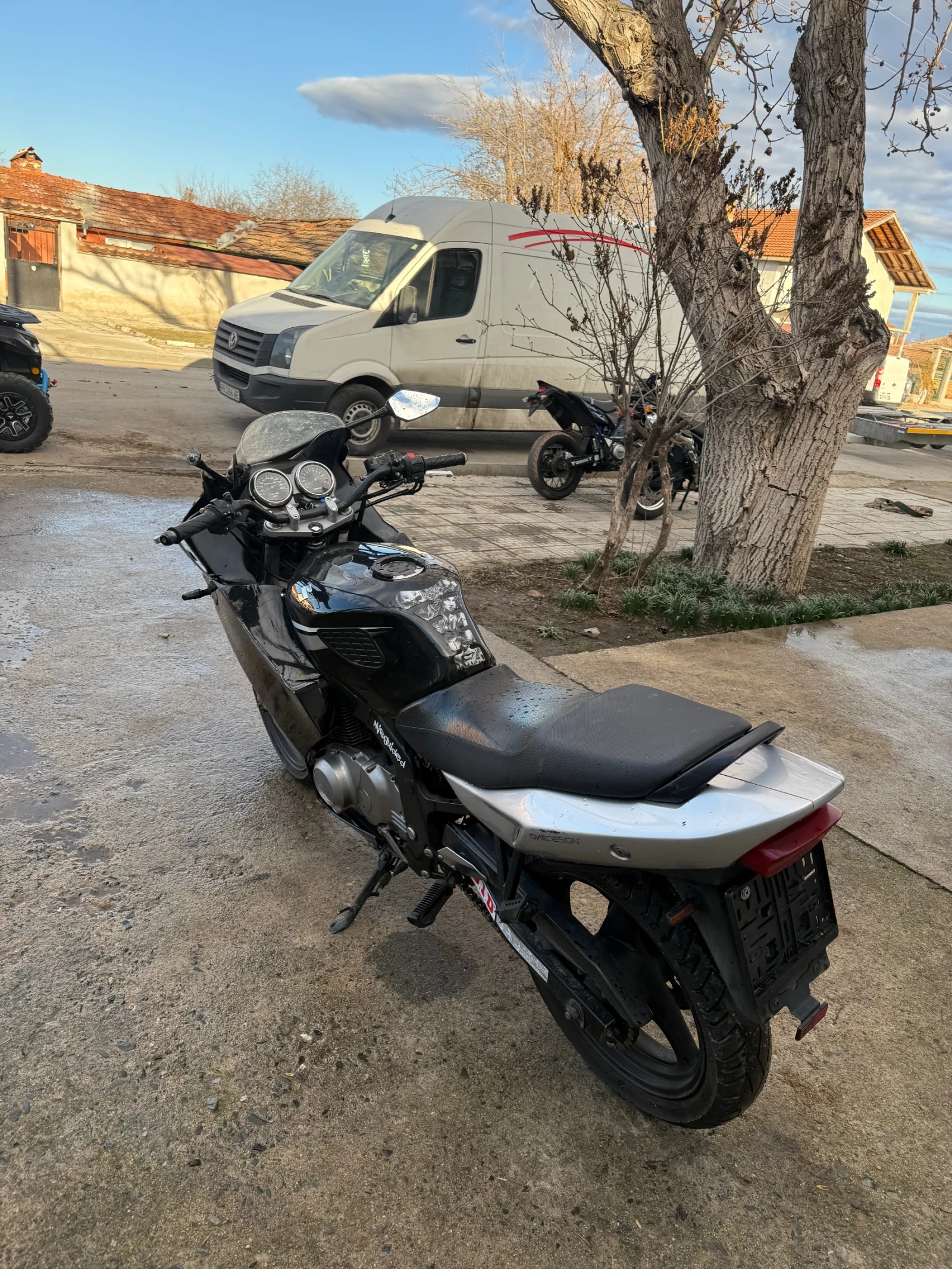 Suzuki Gs 500F